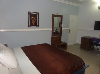Dilic Hotel Mobushipe Екстер'єр фото