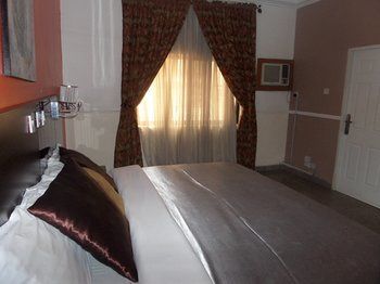 Dilic Hotel Mobushipe Екстер'єр фото