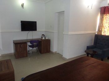 Dilic Hotel Mobushipe Екстер'єр фото